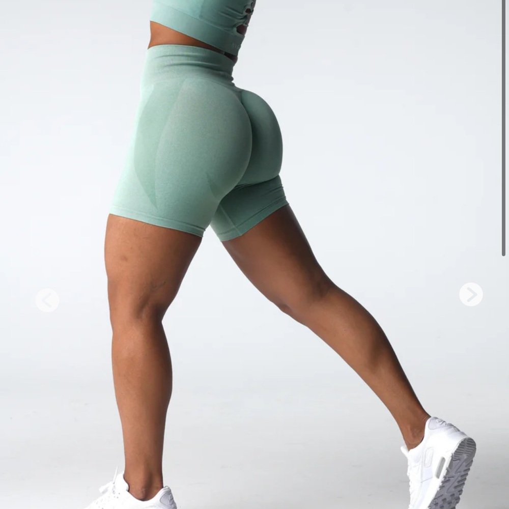 NVGTN Women's Bike Shorts - Mint Green